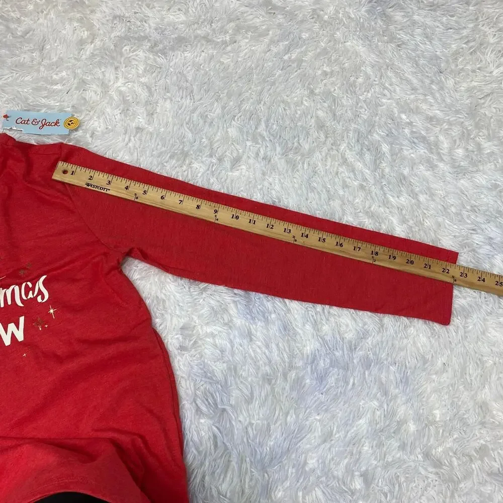 Cat & Jack Long Sleeve Christmas‎ Crew T-Shirt for Kids Size Small NEW -Red